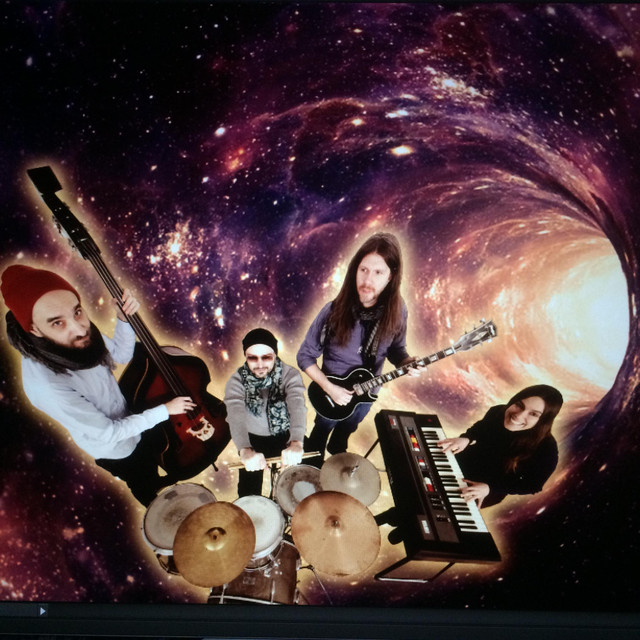 Karl Hector & The Malcouns photo