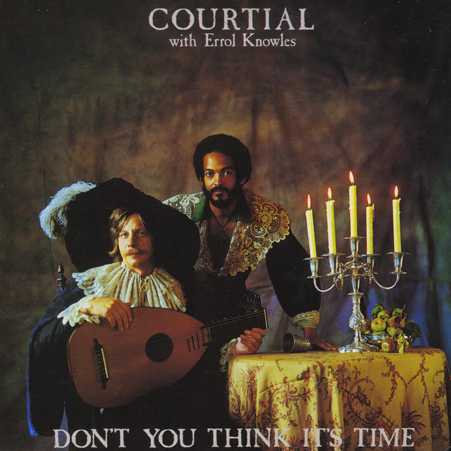 Courtial Photo