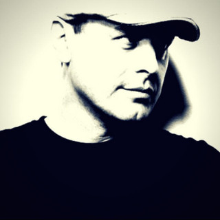 Mike James Photo