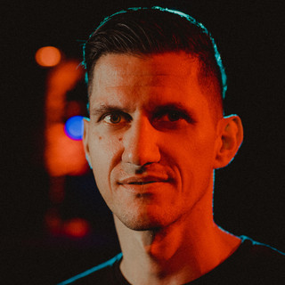 Sven Tasnadi Photo