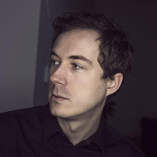 Dustin Zahn Photo