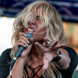 Eliza Neals Photo