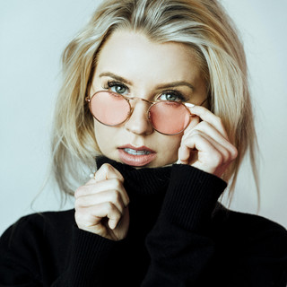 Tiffany Houghton Photo