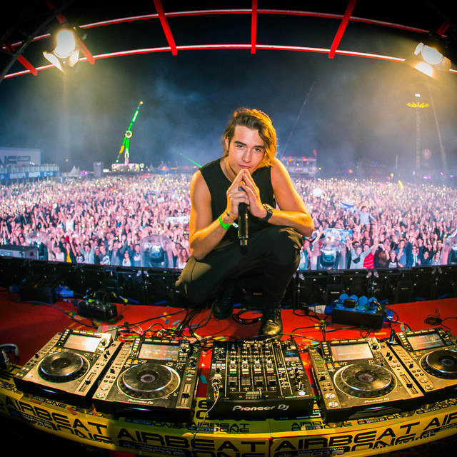 Danny Avila At Los Alamos Beach Festival Festivall