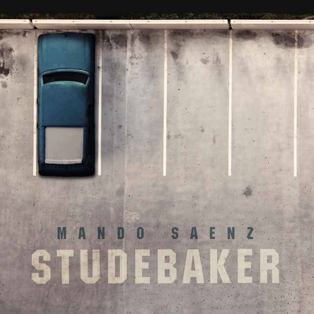 Mando Saenz photo