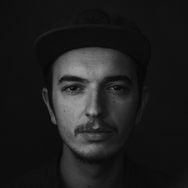Román photo