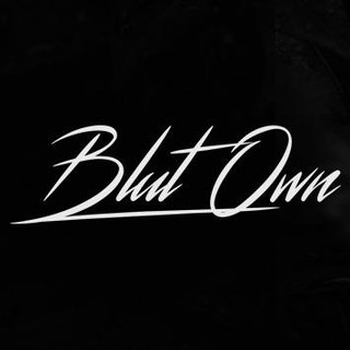 Blut Own Photo