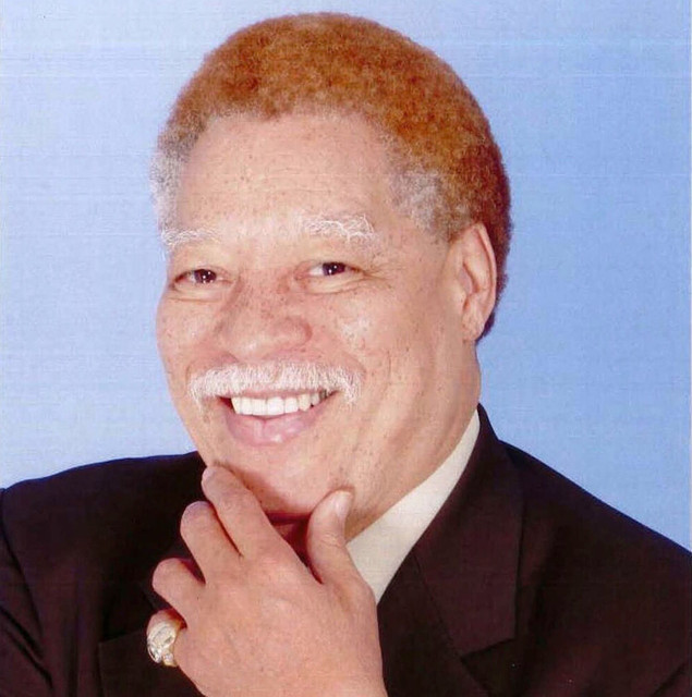 Reynaldo Rey Photo