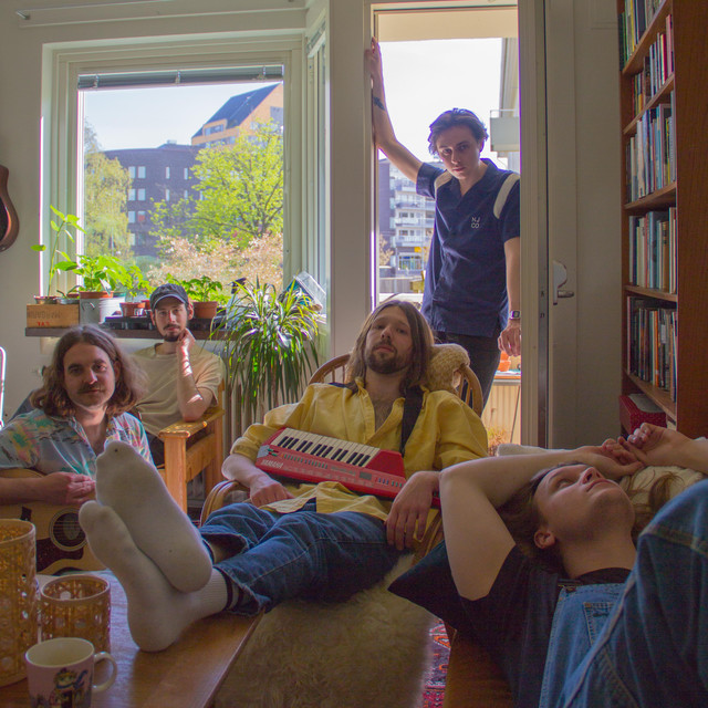 Musik Artist Two Year Vacation