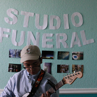 laptop funeral Photo