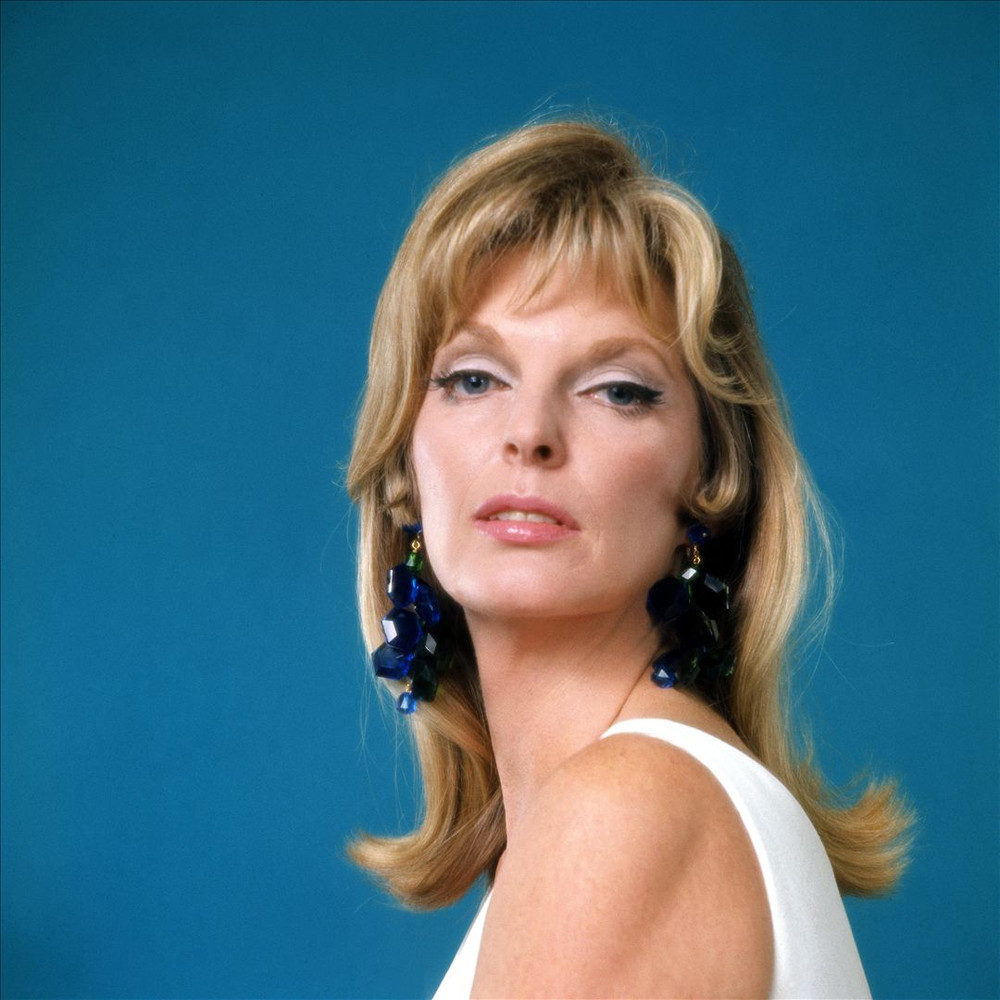 Julie London image