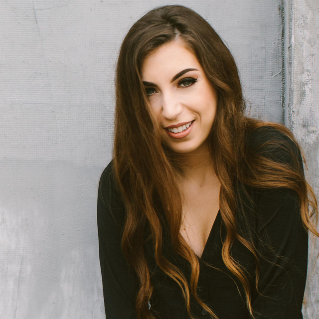 Sasha McVeigh photo