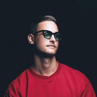 MAKJ Photo
