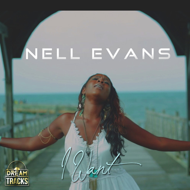 Nell Evans Photo