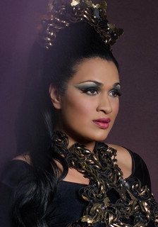 Bishi Photo