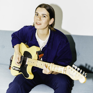 Liz Lawrence Photo