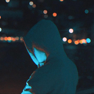 TW3LV Photo