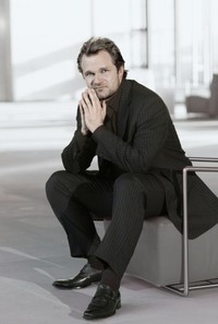 Sebastian Knauer