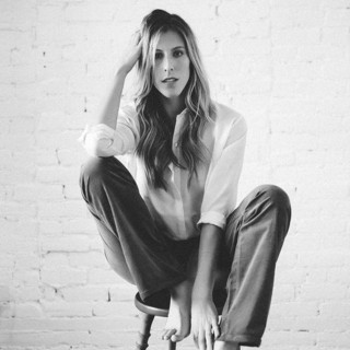 Ariane Brunet Photo