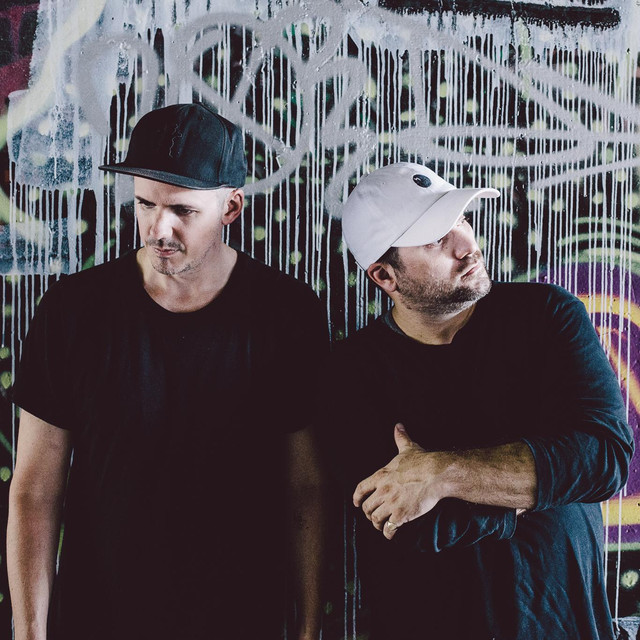 Walker & Royce photo