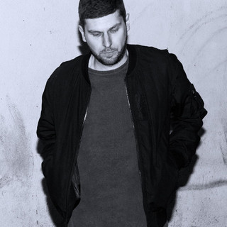 Tian Karl Photo