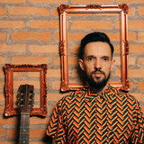 Gustavo Spínola profile