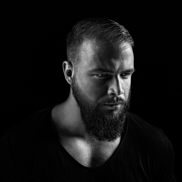 Kollegah & Favorite Feat Farid Bang Westdeutschlands Kings