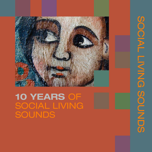 Social Living Sounds Photo