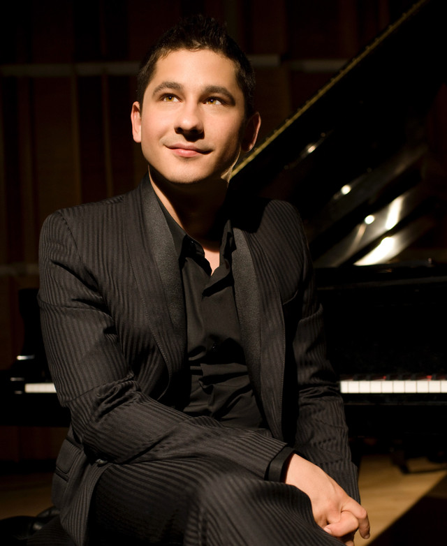 Eldar Djangirov Photo