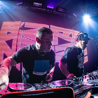 Bare Noize Photo