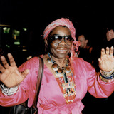 Salome Bey profile