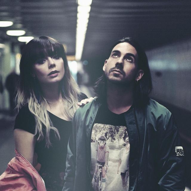 Eva + Manu