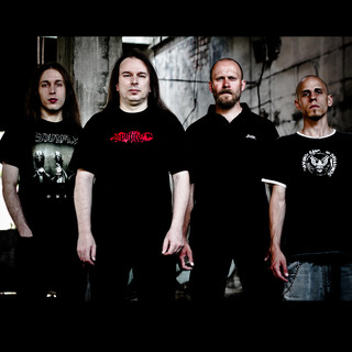Bloody Roots Photo
