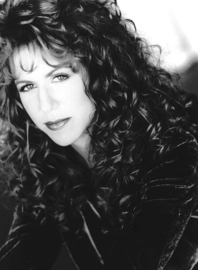 Victoria Shaw Photo