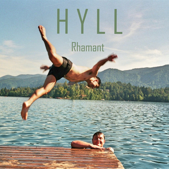 Hyll Photo