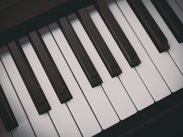 Absolute Beauty Piano Pack - 20 Classics for Love, Intimacy and Total Stress Relief