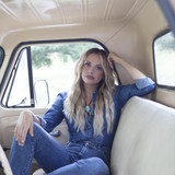 Carly Pearce profile