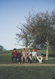 Maliq & D'Essentials Photo