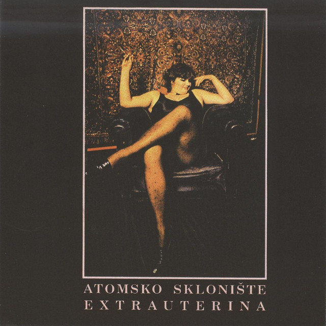 Extrauterina cover