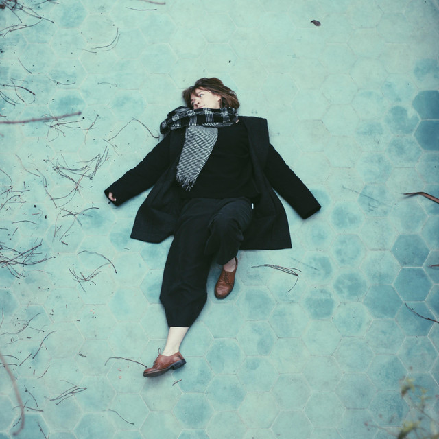 Lucy Claire photo