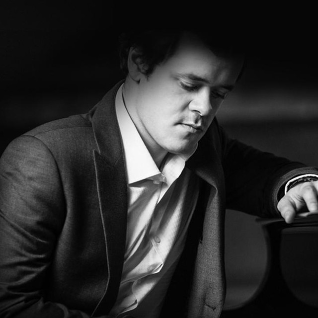 Benjamin Grosvenor photo