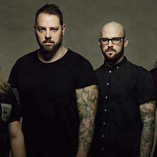Wovenwar Photo