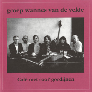Café met rooi' gordijnen cover