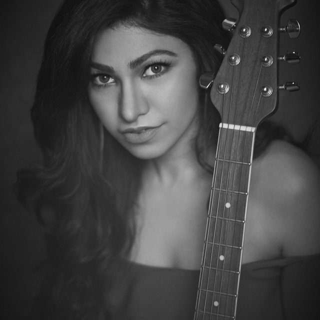 Tulsi Kumar on Spotify