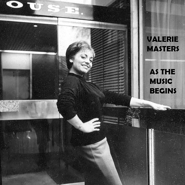 Valerie Masters Photo