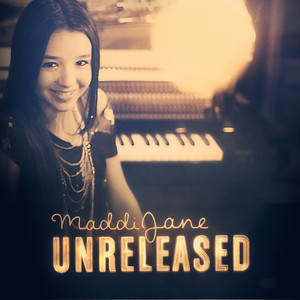Maddi Jane Photo