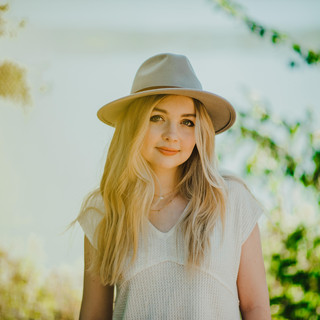 Tori Harper Photo