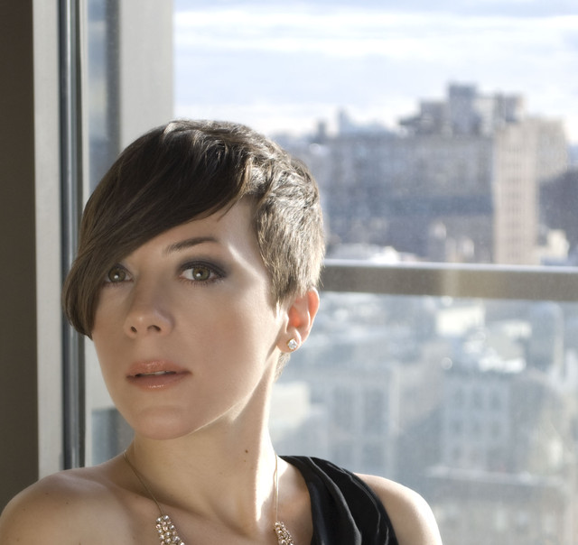 Gretchen Parlato Photo