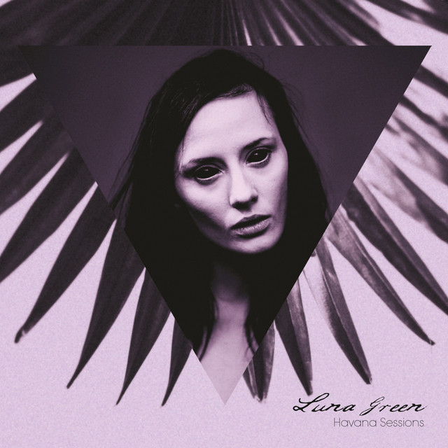 Luna Green Photo