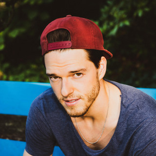 Niklas Thal Photo